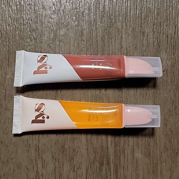 LYS "Speak Love" Glossy Lip Oil Duo - Picture 6 of 6